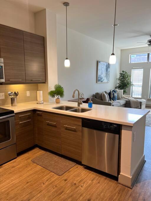 Lovely 1 Bedroom Apt Midtown Htx Houston Eksteriør bilde